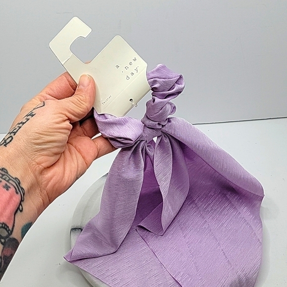 A New Day | Texture Satin Tail Twister Lilac Scrunchie | NWT - Picture 3 of 4